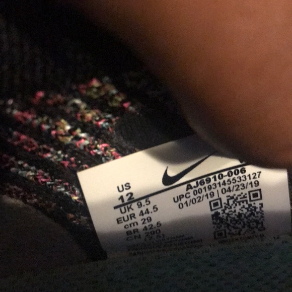 Women’s Air Vapormax Flyknit 3 - Picture 3 of 7